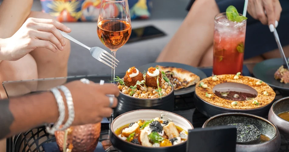 Santa Cruz Food Scene: Must-Visit Restaurants, Cafés & Coastal Eats